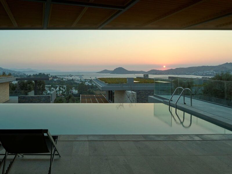 30-Modern-villa-with-infinity-private-pool-for-sale-2036