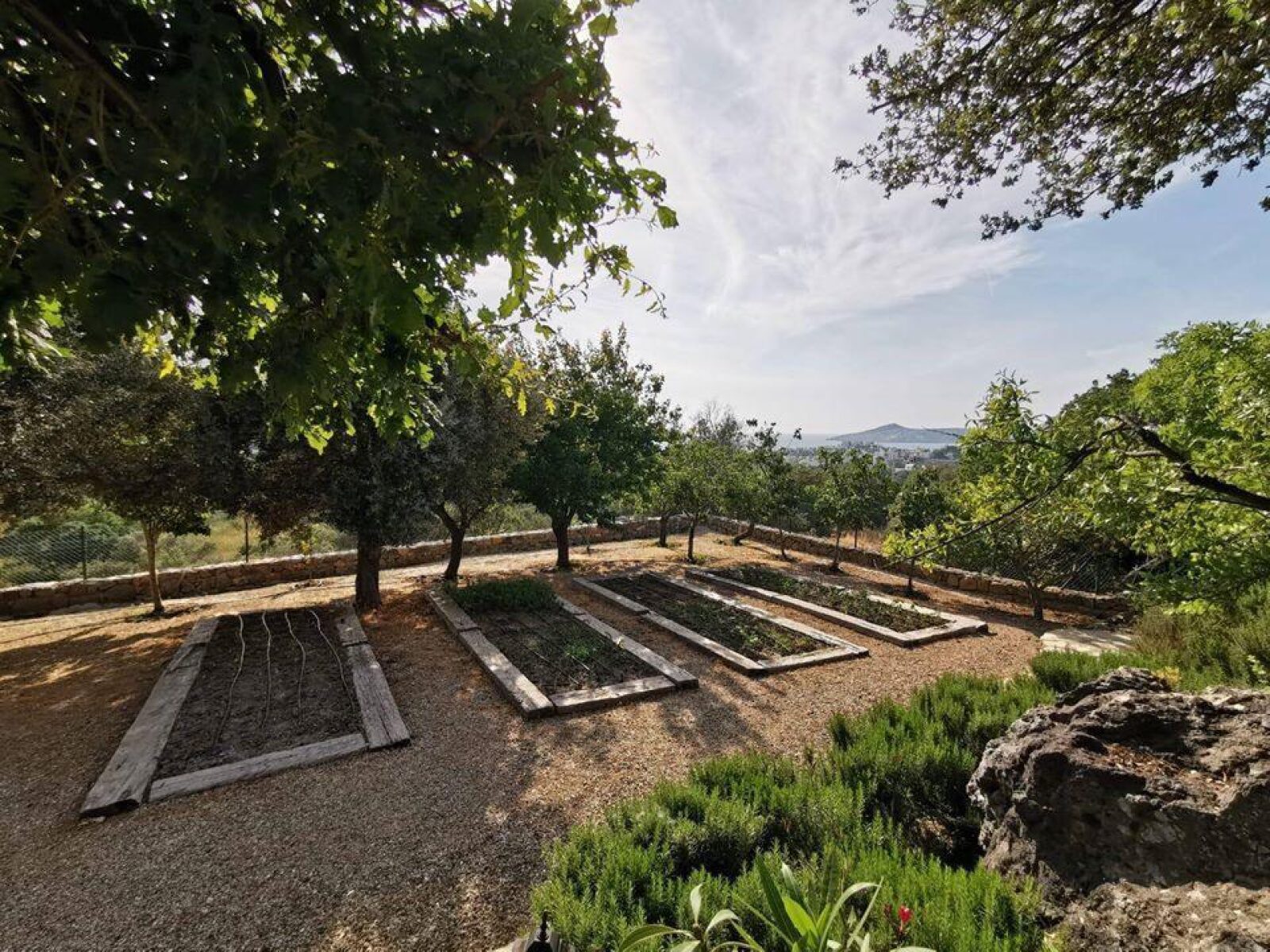 24-Villa-for-sale-with-large-garden-in-Yalikavak-1001