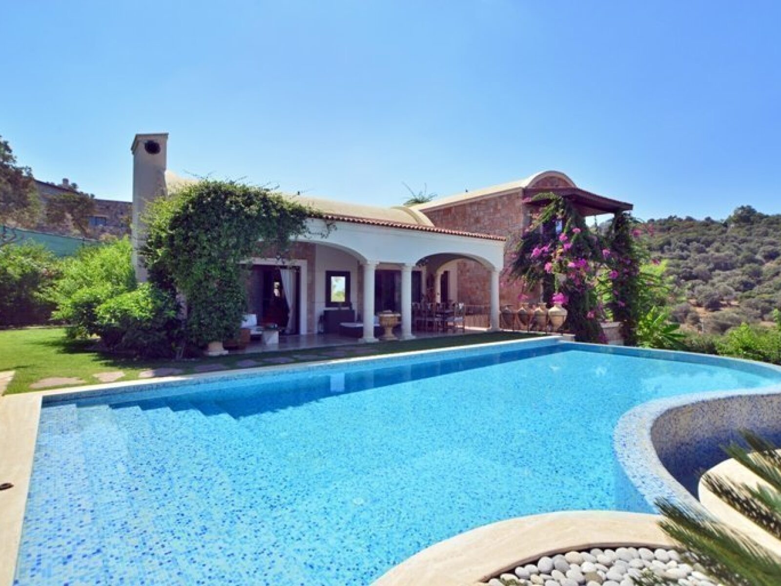 26-Yalikavak-Luxury-Villa-for-sale-Bodrum-1001