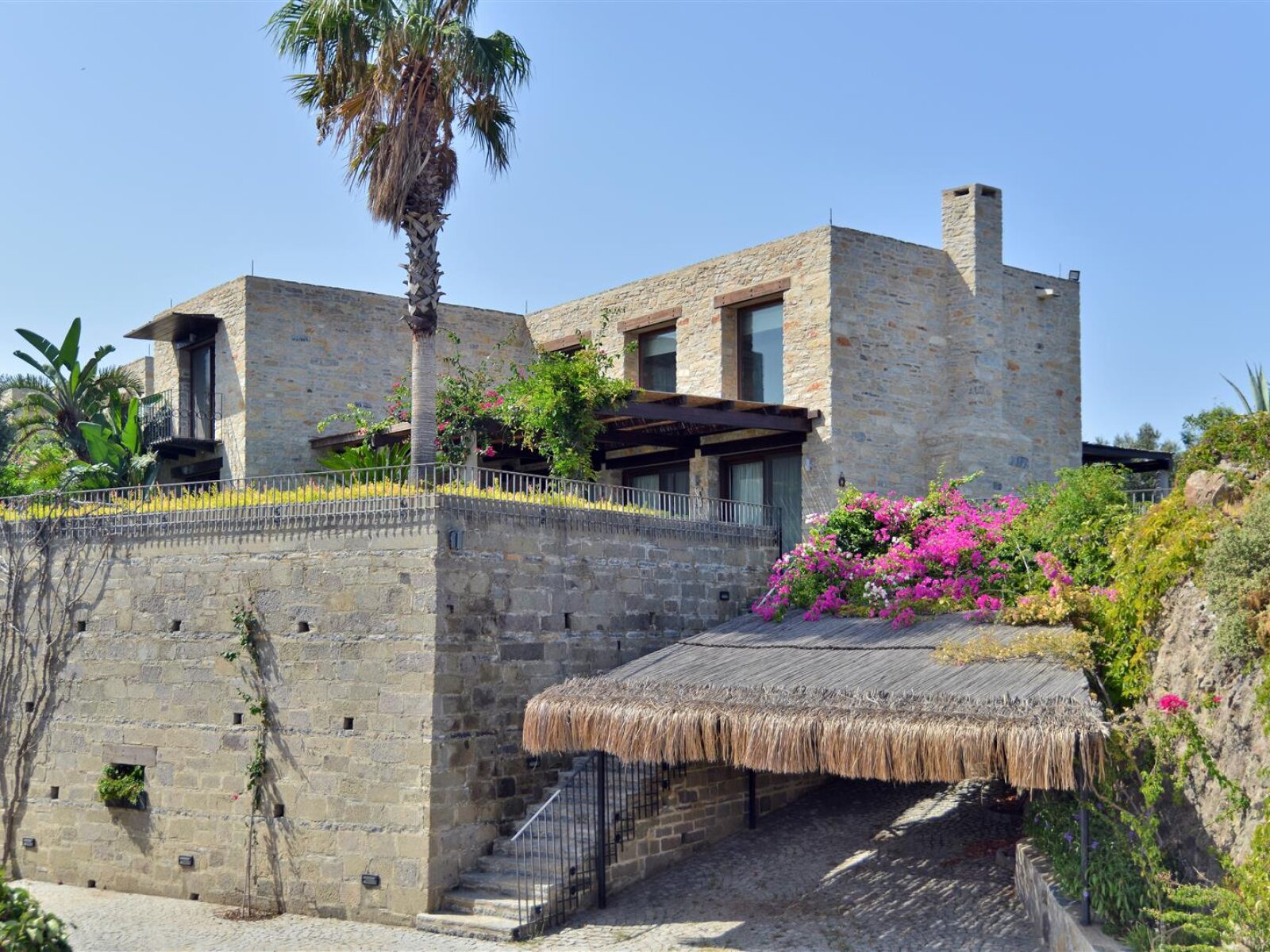 2015-01-Luxury-stone-villa-for-sale-Yalikavak-Bodrum