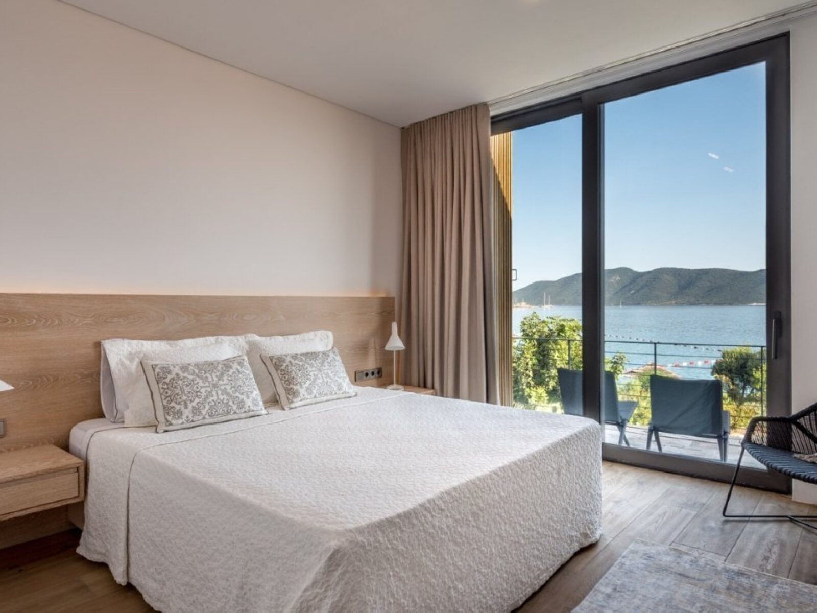 29-Villa-for-sale-by-the-sea-1041