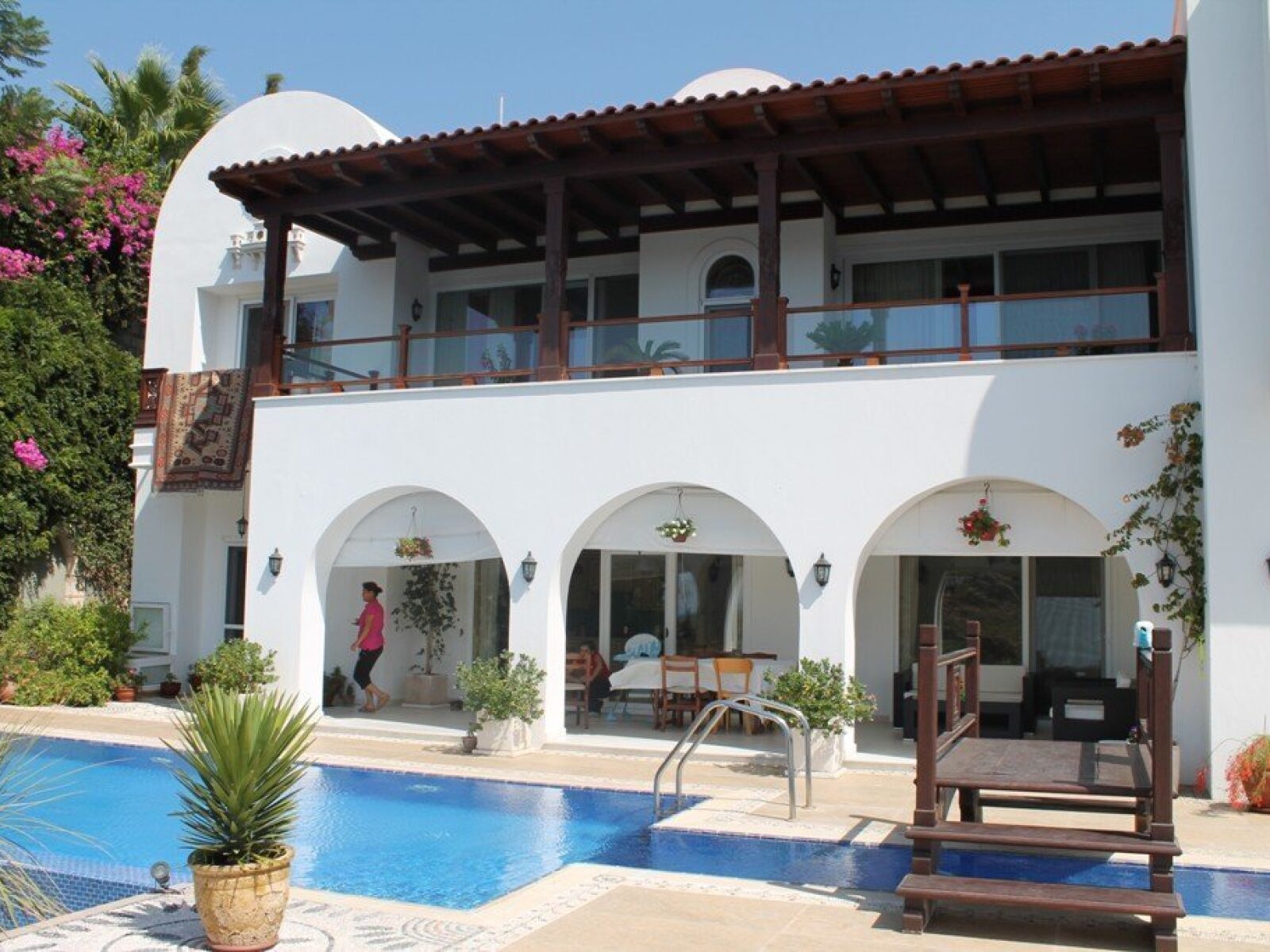 1048-05-Luxury-sea-front-villa-for-sale-Gundogan