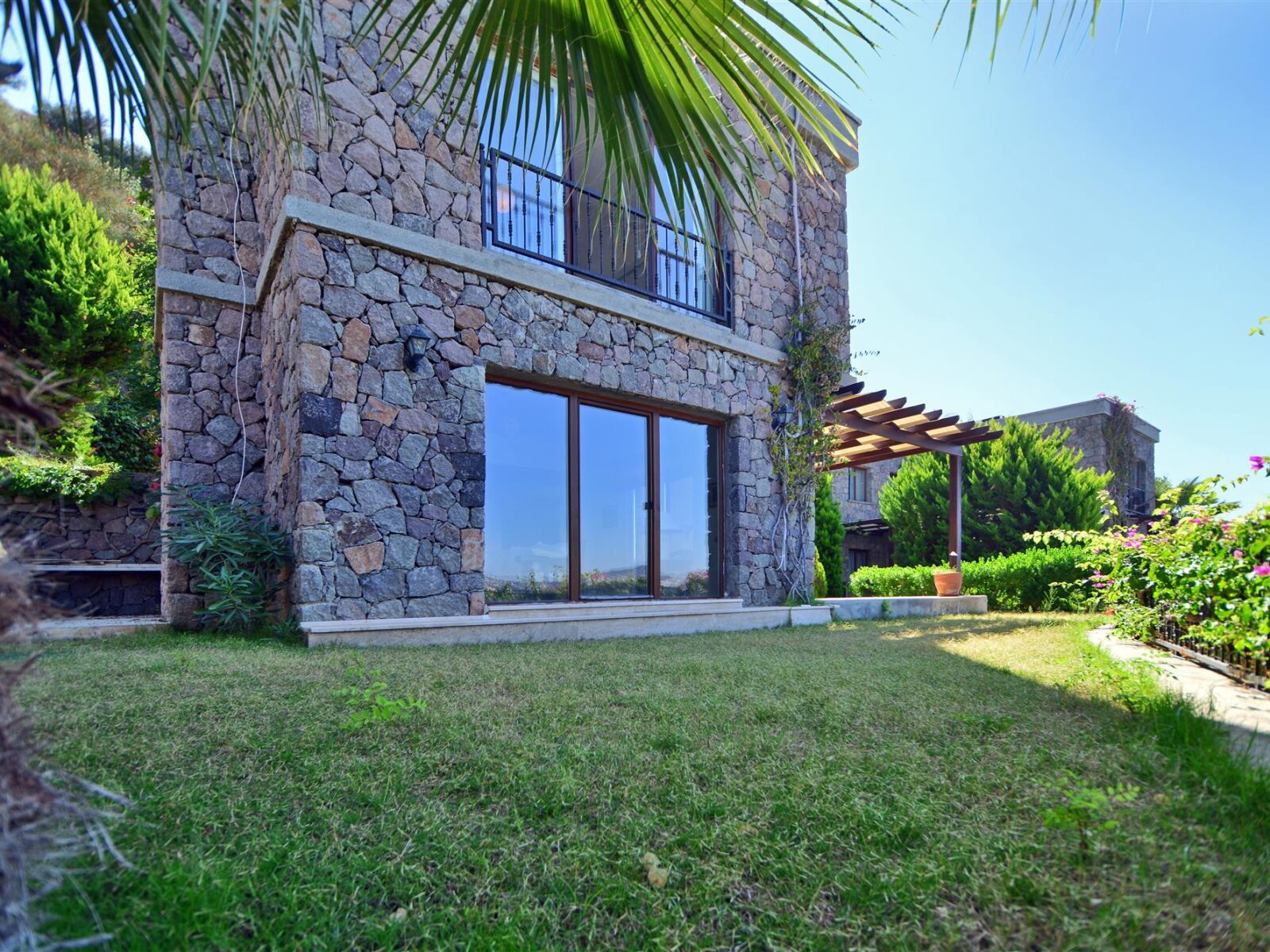 2023-04-Gundogan-Bodrum-Luxury-villa-for-sale
