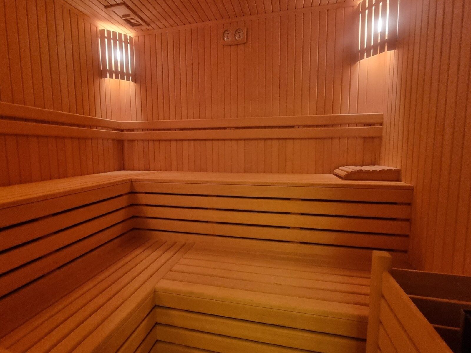25-Luxury-villa-with-sauna-for-sale-2324